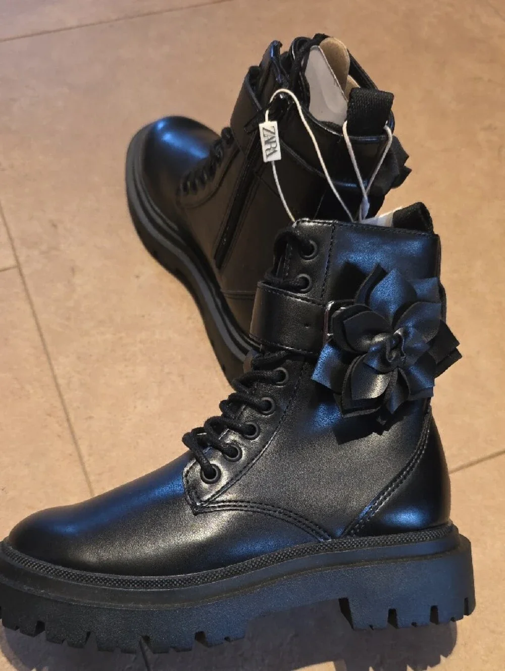 Zara Girl's Black Floral Accent Combat Boots. Size 1